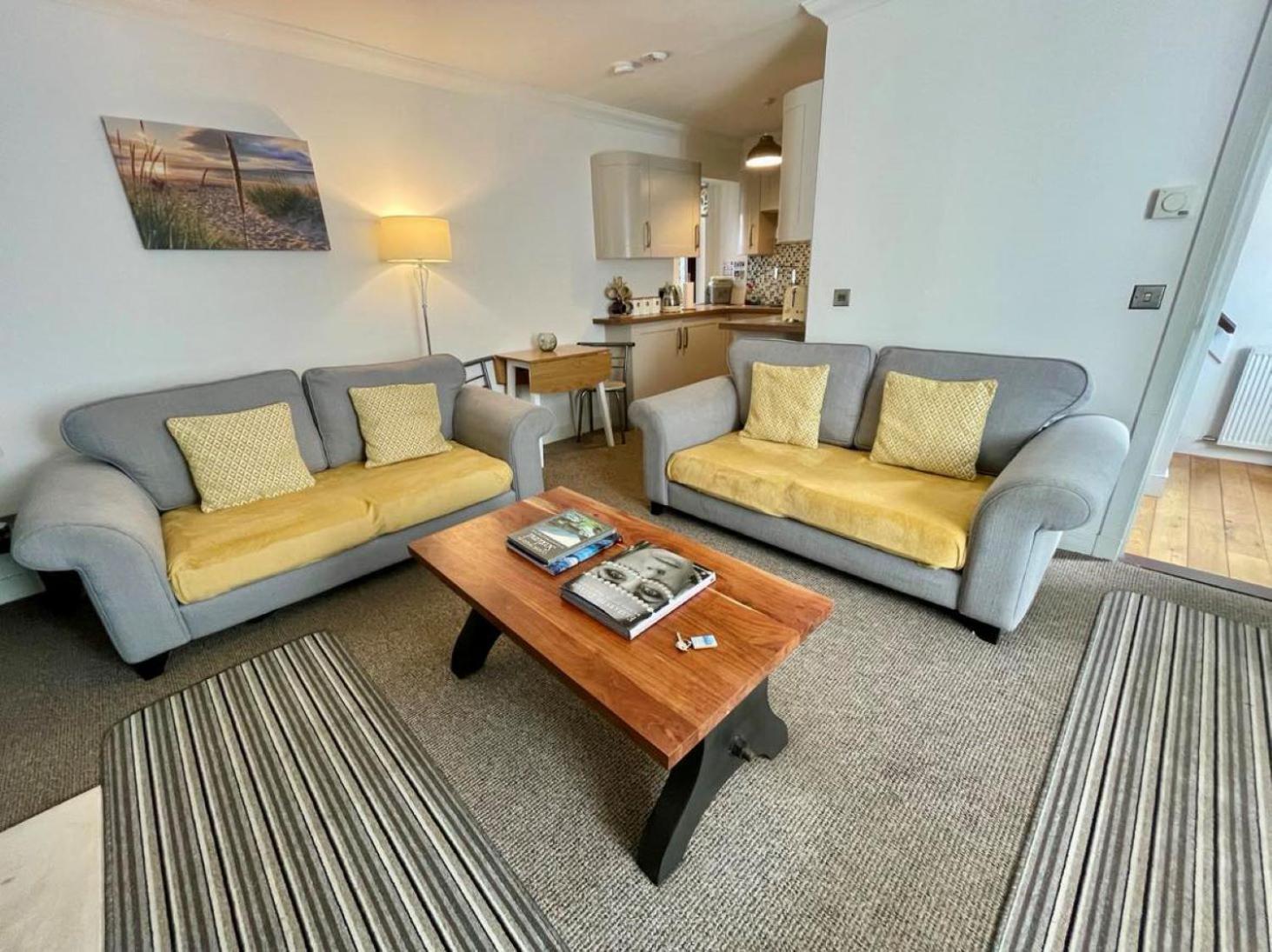 Seaforth -dog Friendly, Historical Fishertown, Location