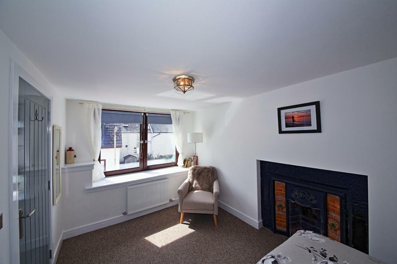 Seaforth -dog Friendly, Historical Fishertown, Location Nairn